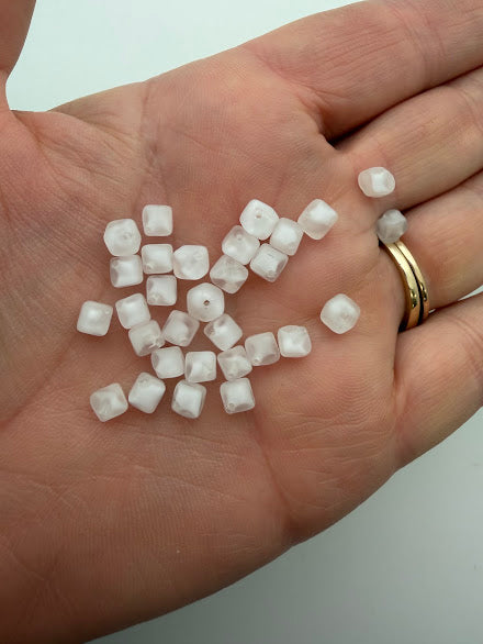 Vintage Glass Cube 5mm Two-tone White Matte