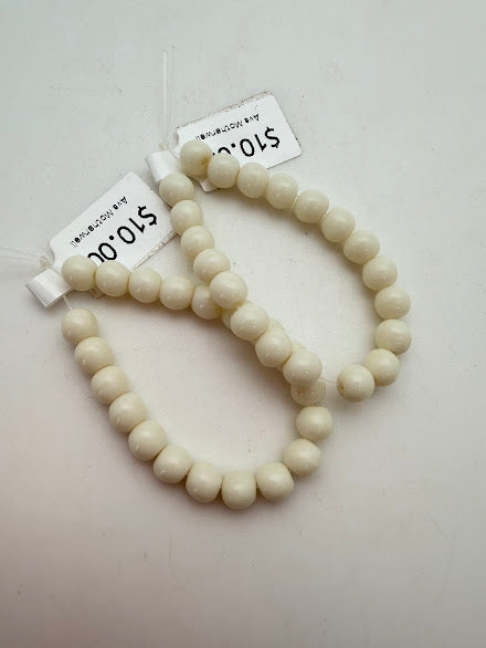 Vintage Glass Round 6mm Eggshell