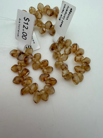 Vintage Glass Petal 7mm Multi Topaz