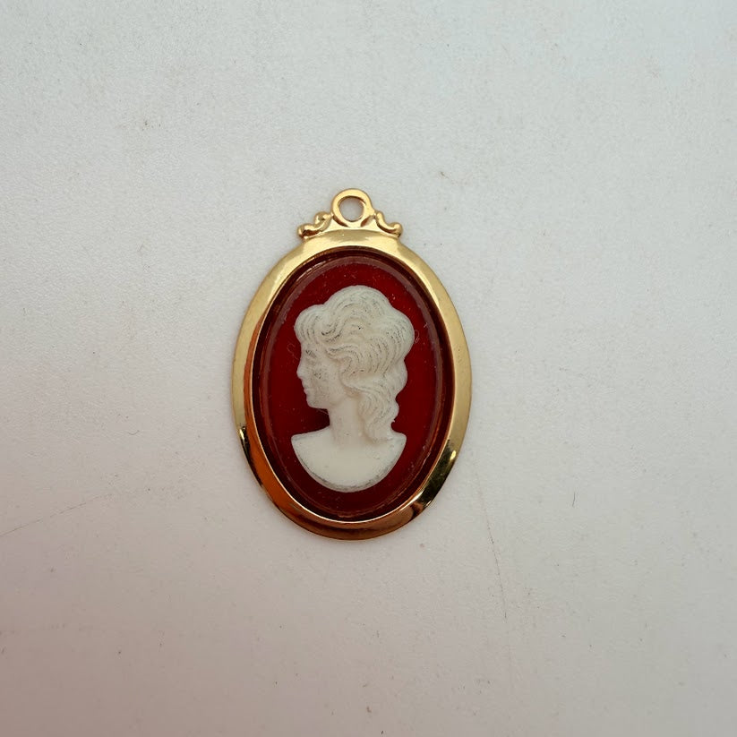 Vintage Cameo Pendant 20x16mm