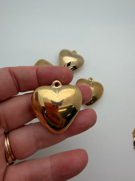 Vintage Metal Heart Pendant 35mm Gold
