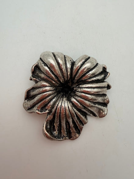 Vintage Flower Pendant 45mm Silver Metallic