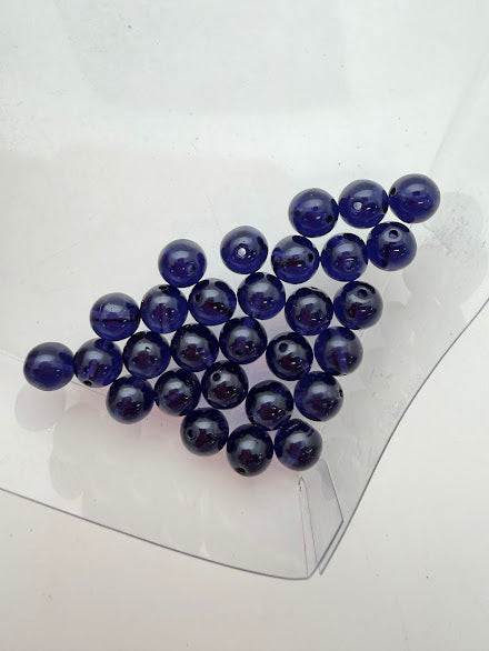 Vintage Glass Round 8mm Cardinal