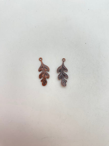 Vintage Metal Leaf 20x8mm Copper