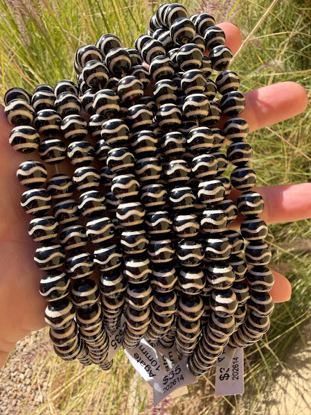 Agate Round 10mm Black & White