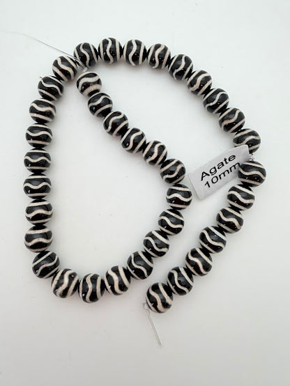 Agate Round 10mm Black & White