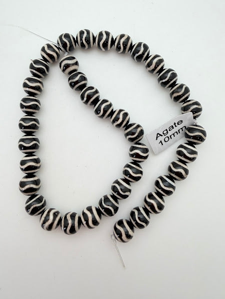 Agate Round 10mm Black & White