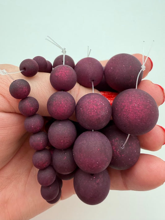 Round 20mm Matte Glitter Plum