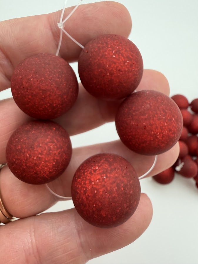 Round 20mm Matte Glitter Lipstick Red