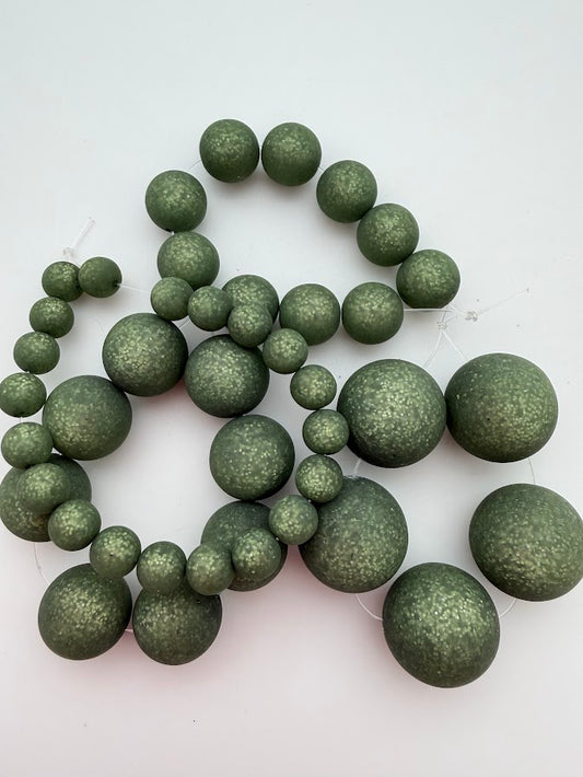 Round 16mm Matte Glitter Martini