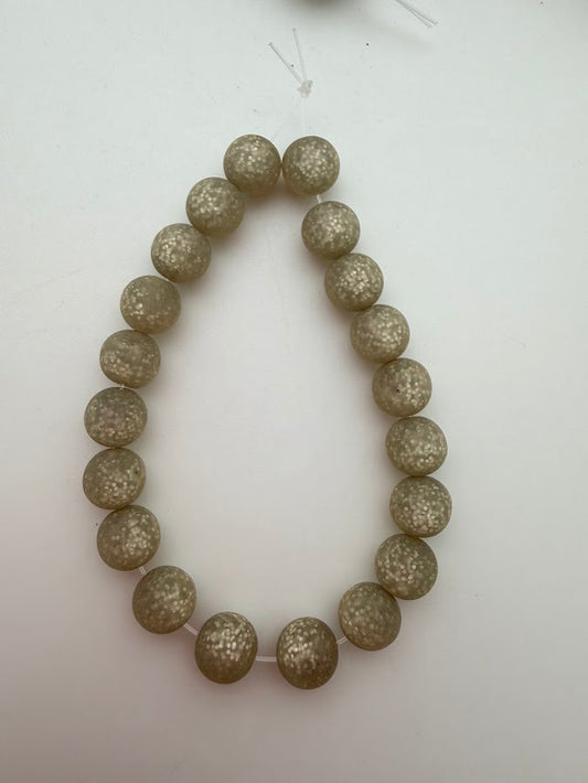 Round 8mm Matte Glitter Silver