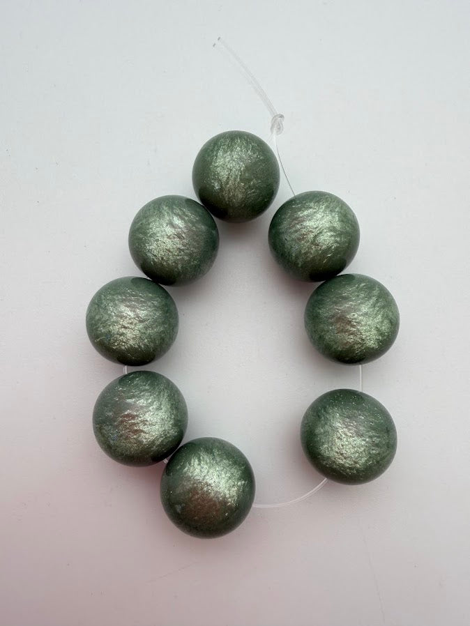 Round 14mm Satin Glow Sage