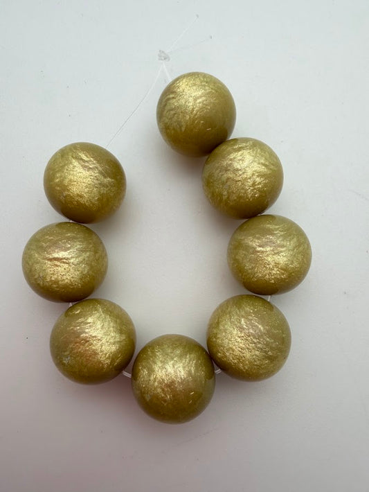 Round 14mm Satin Glow Pistachio