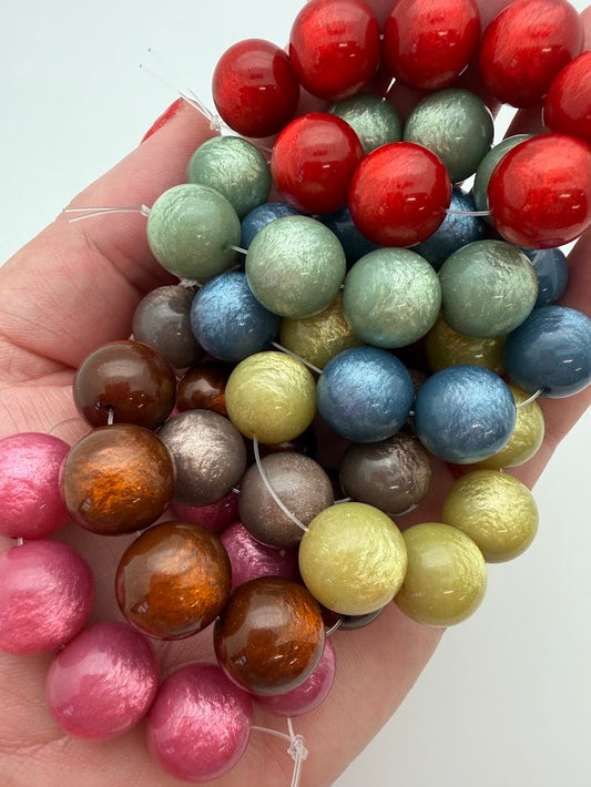 Round 14mm Satin Glow Clove