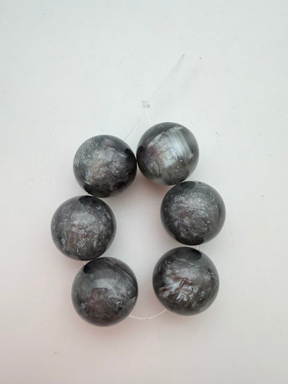 Round 16mm Crystal Glow Storm