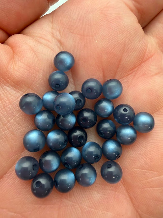 Round 6mm Moonglow Montana