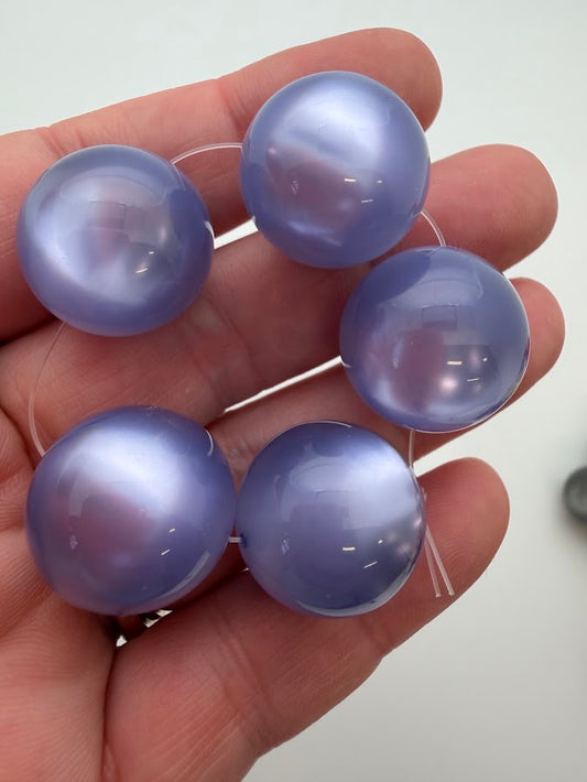 Round 20mm Moonglow Iris