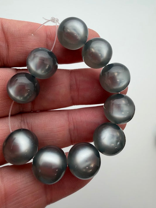 Round 12mm Moonglow Storm