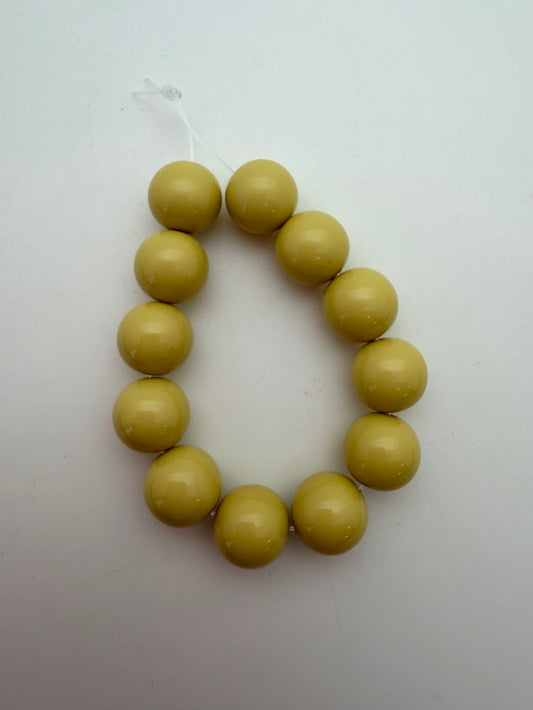Round 10mm Pistachio