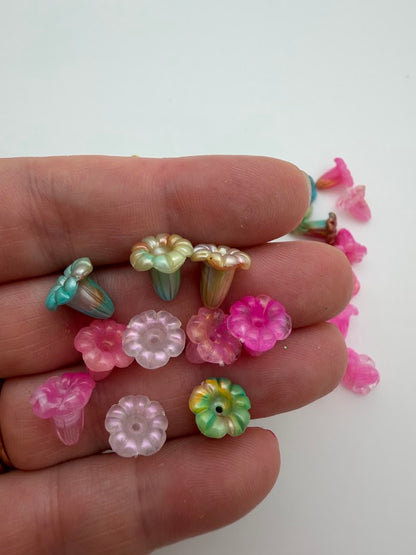 Flower Cap 11x10mm Golden Fuchsia