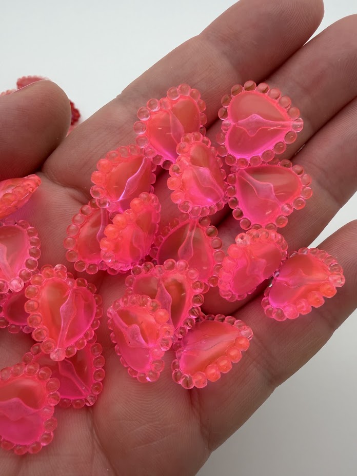 Framed Heart Bead 18mm Pink Neon