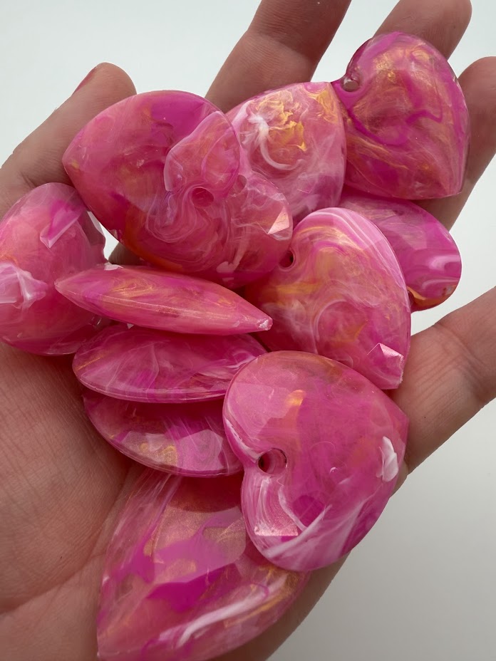 Faceted Heart Pendant 36mm Golden Fuchsia
