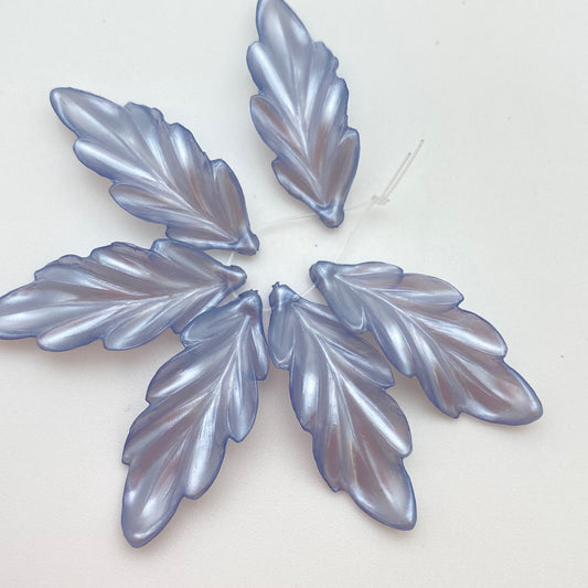 Leaves Drop 40x16mm Periwinkle Pearl