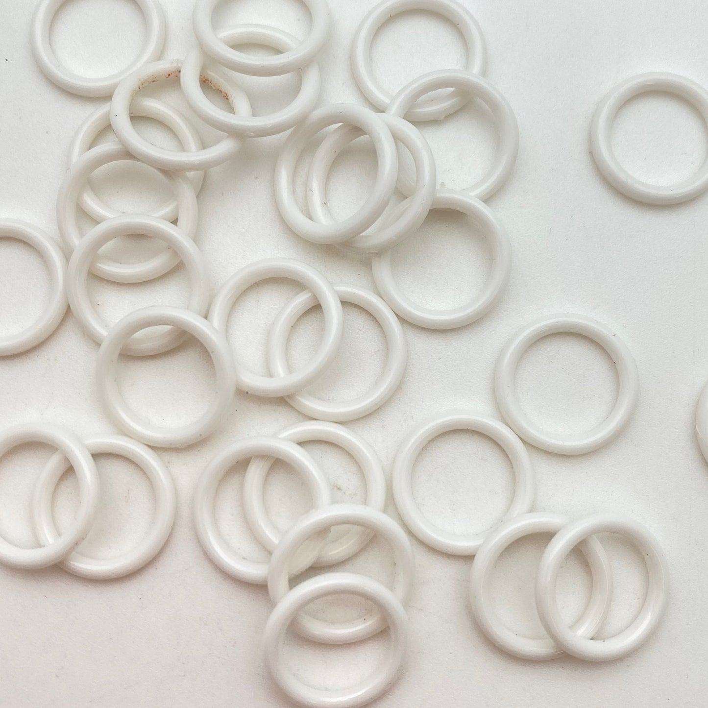 Ring 18mm Eggshell