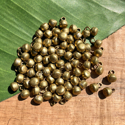 Lotus Brass Buttons - 12 Pieces