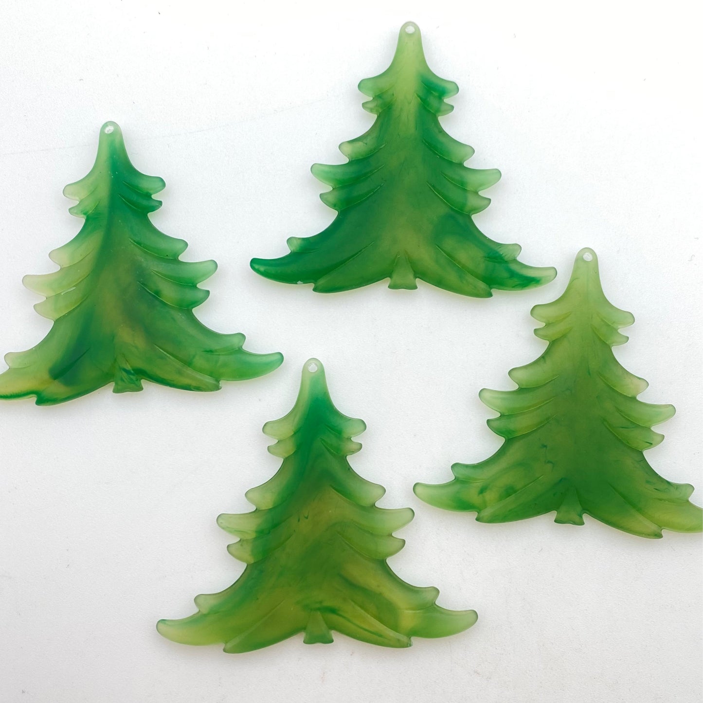 Cedar Tree Pendant 52mm Green matte