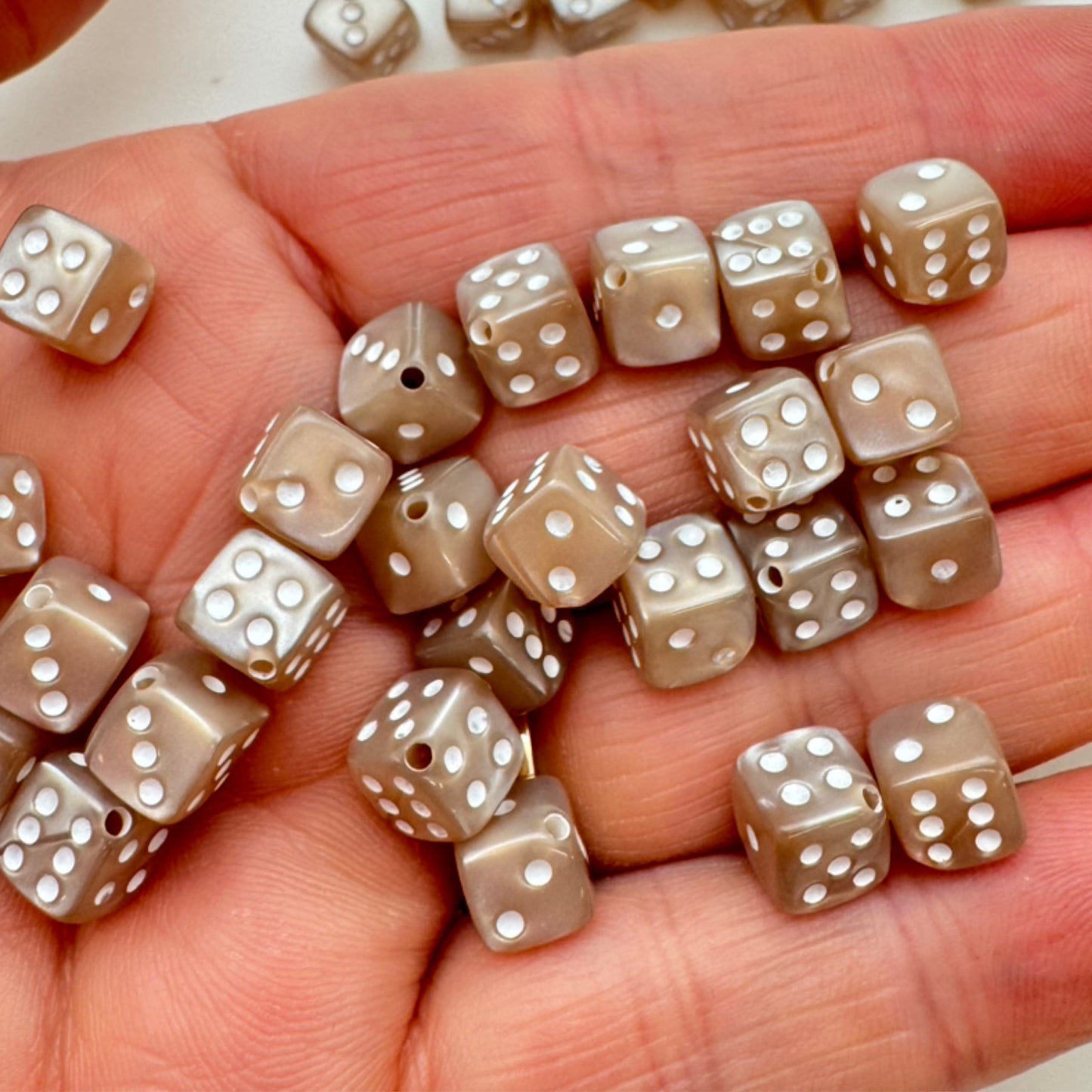 Dice Bead 9mm Champaign Pearl