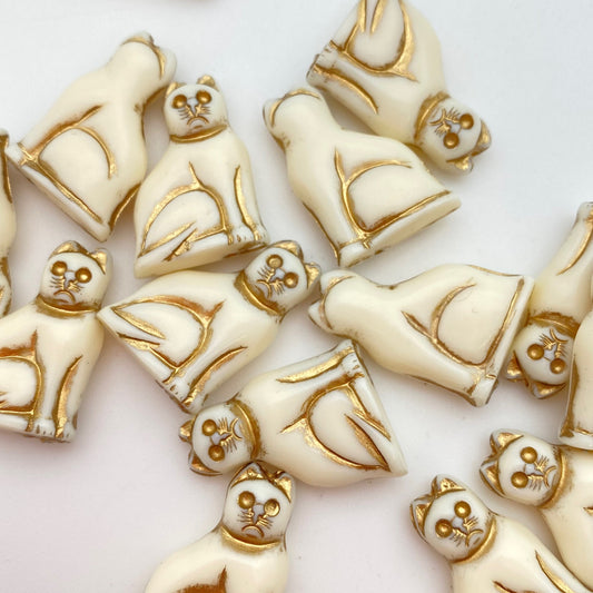 Cat 24x17mm Ivory /gold