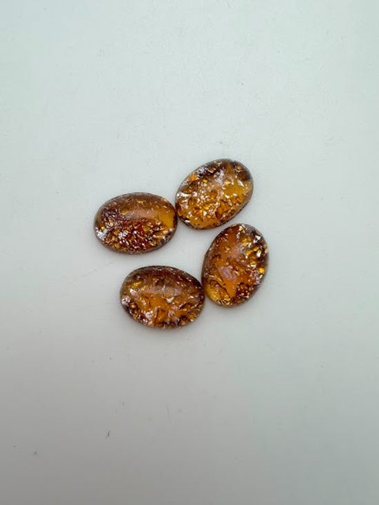 Cab Vintage Glass 18x14mm Topaz with Foil