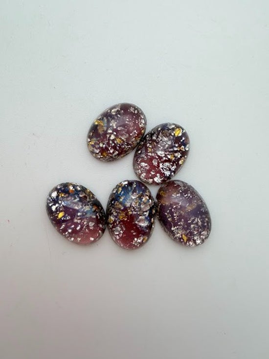 Cab Vintage Glass 18x14mm Amethyst with Foil