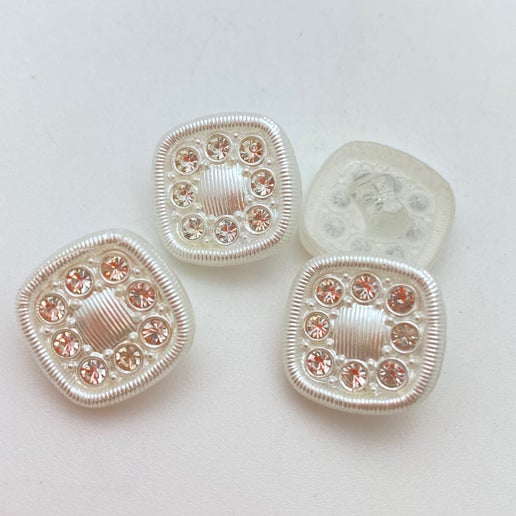 Button 16mm Pearl w/stones - BUTTON-0319-C
