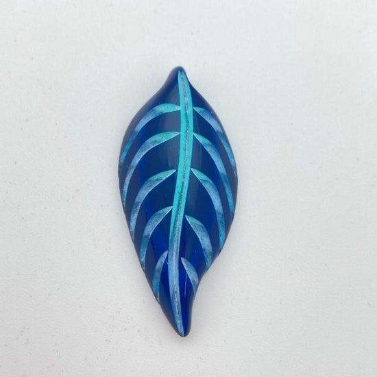 Layered and carved Leaf 46mm Blues