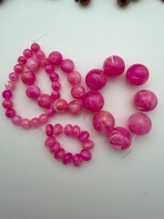 Round 18mm Golden Fuchsia