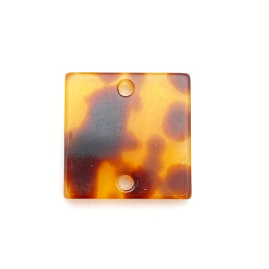 Laser cut Square 2 hole 20mm Tortoise
