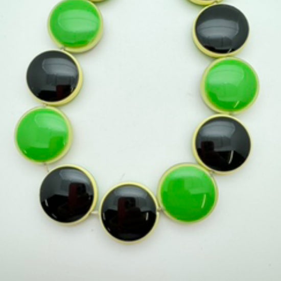 Layered Dome 25mm Kelly, Yellow & Black