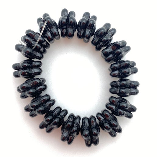 Vintage Glass Flowers cap 10mm Jet