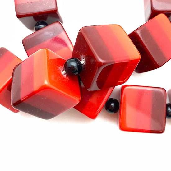 Layered Cube 22mm Reds - IT-FY-0640-A