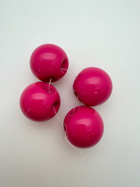 Bauble 20mm Hot Pink