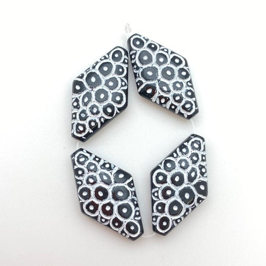 Inlay Diamond 32mm Black & White