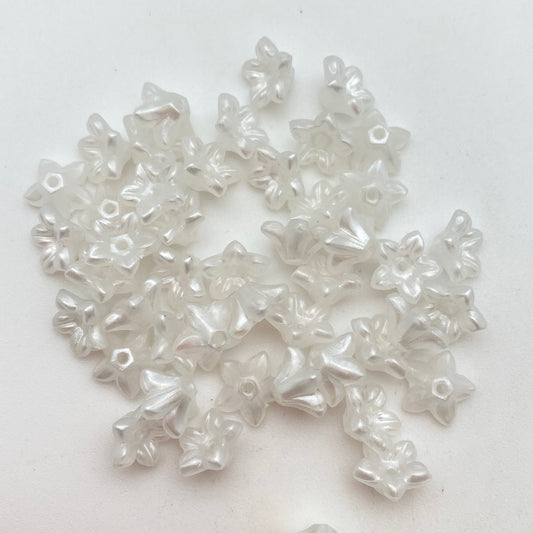 Flower Cap 10mm White Pearl