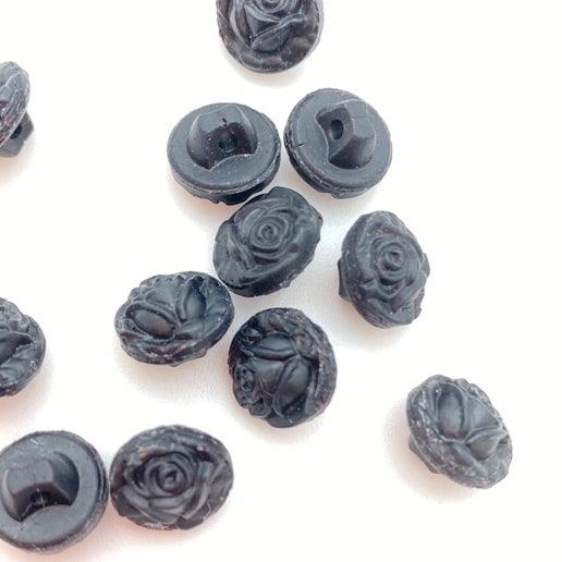 Button Rose 10mm Jet Matte - BUTTON-0097-C