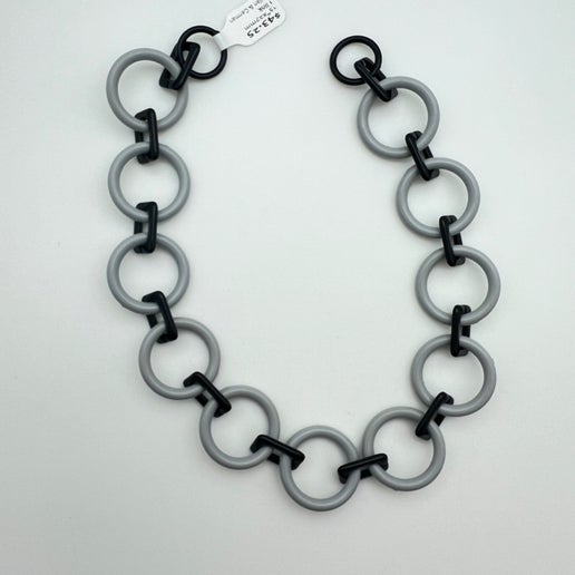 Resin Chain Link Jet & Gray 15"x27mm
