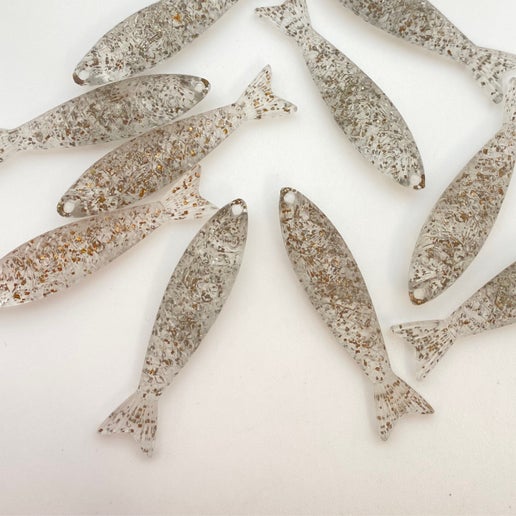 Fish Drop Clear with Glitter 2 in.