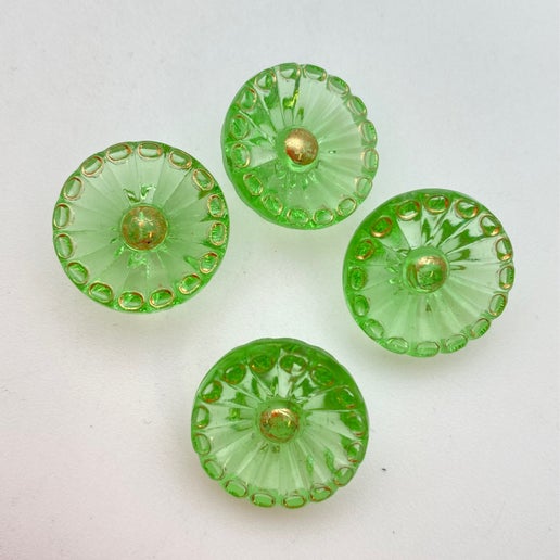 Button 16mm Jadeite/gold - BUTTON-0131-D