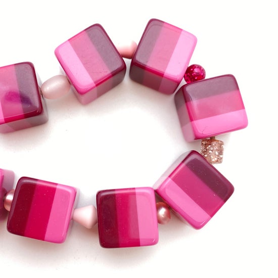 Layered Cube 16mm Magentas - IT-FY-0644-B