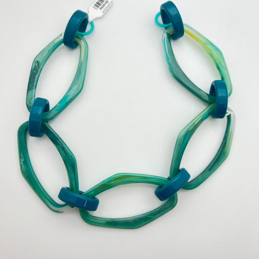 Resin Chain Link Teals 17"x42mm